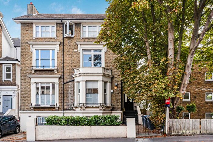 2 Bedroom Apartment For Sale In Selhurst Road, London, SE25