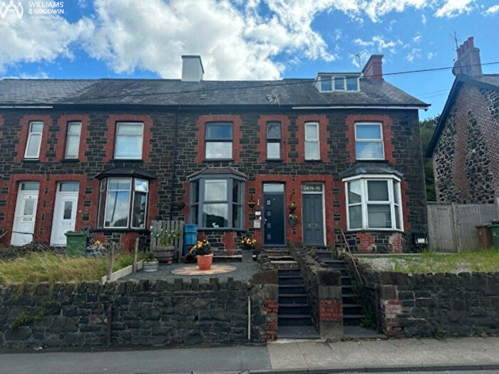 3 Bedroom Terraced House For Sale In Caernarfon Road, Bangor, Gwynedd, LL57