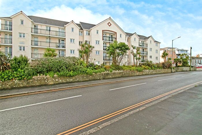 1 Bedroom Flat For Sale In Windsor Court, Mount Wise, Newquay, Cornwall, TR7