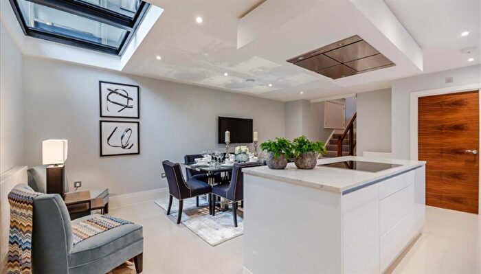 2 Bedroom Flat To Rent In Rainville Road, London, W6