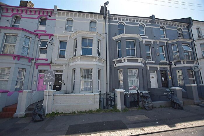 1 Bedroom Flat To Rent In Cambridge Gardens, Hastings, TN34