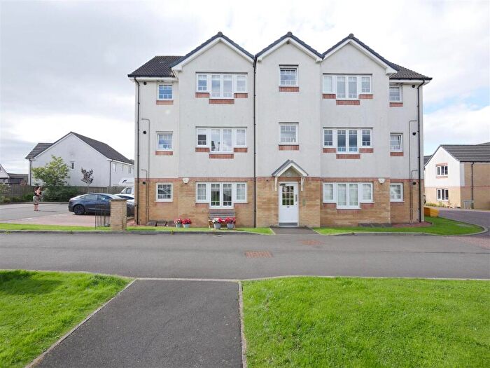 2 Bedroom Flat To Rent In Farm Wynd, Woodilee Village, Lenzie, G66