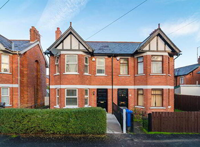 3 Bedroom Semi-Detached House For Sale In Rosetta Drive, Belfast, BT7