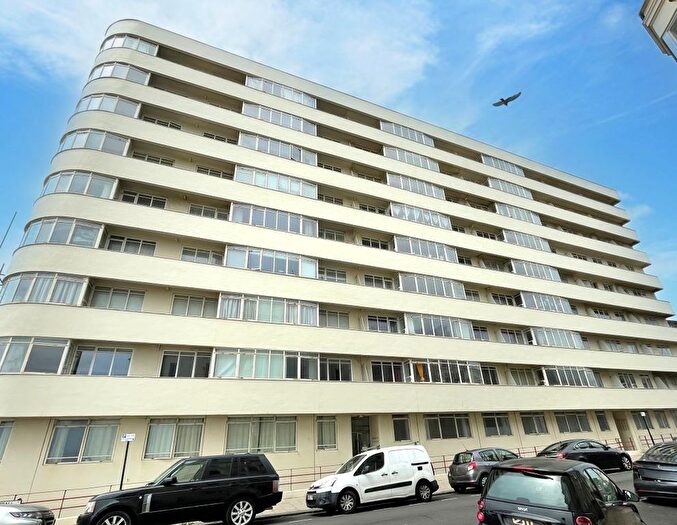 1 Bedroom Flat For Sale In Embassy Court, Kings Road, Brighton, BN1