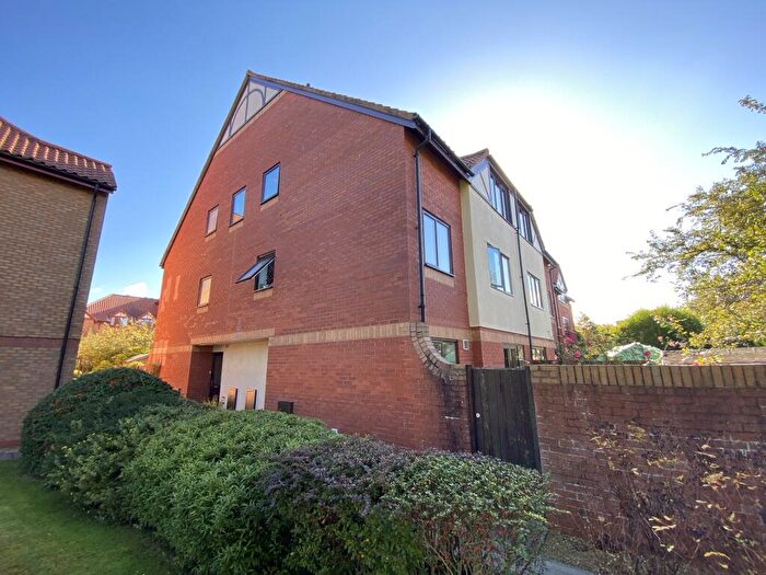 2 Bedroom End Of Terrace House To Rent In Spike Island, Portland Court, BS1