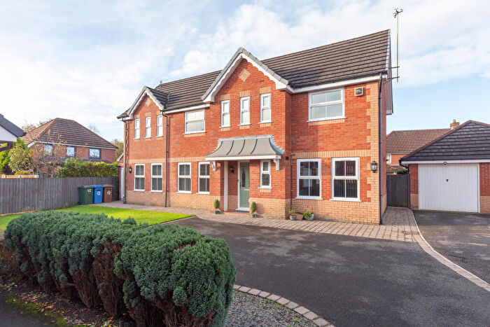 5 Bedroom Detached House For Sale In Turnbury Close, Chorley, PR7