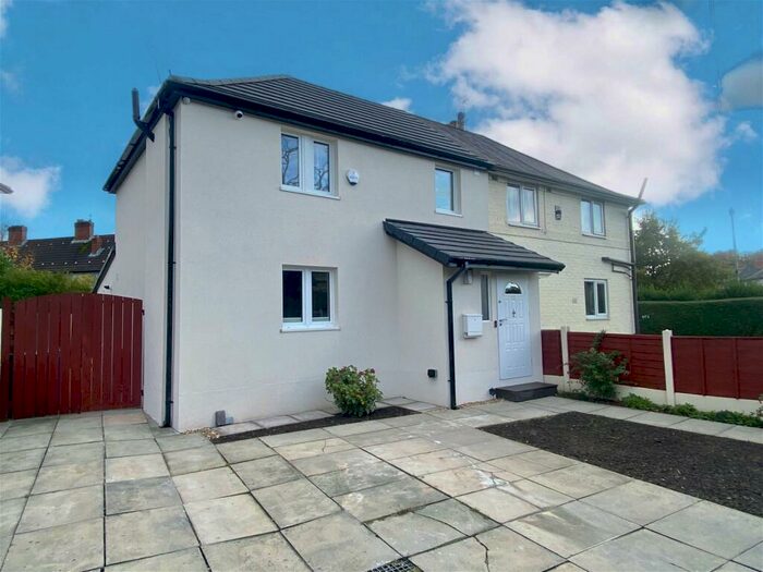 4 Bedroom Semi-Detached House To Rent In Mentone Crescent, Manchester, M22