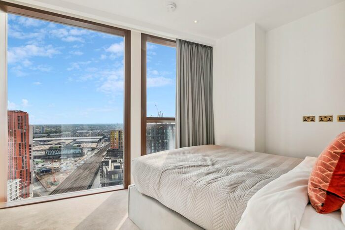 3 Bedroom Flat To Rent In Thames City, Carnation Way, SW8