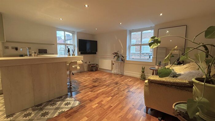 2 Bedroom Flat To Rent In St. Denys Road, York, YO1