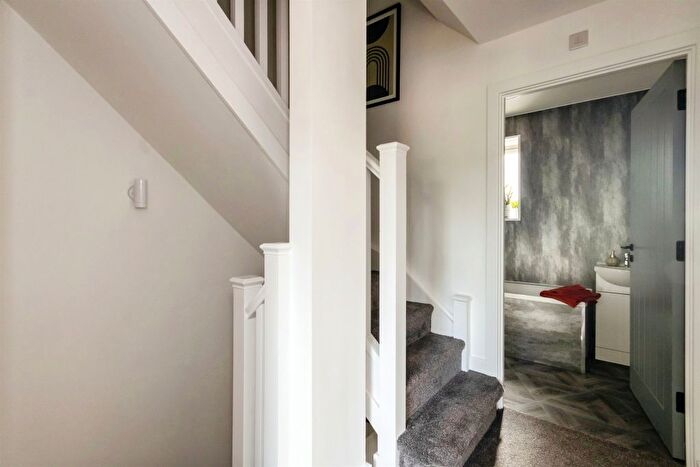 3 Bedroom Town House For Sale In Tulip Street, Beeston, Nottingham, NG9