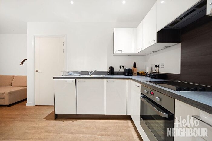 1 Bedroom Flat To Rent In Royal Court, Connersville Way, Croydon, CR0