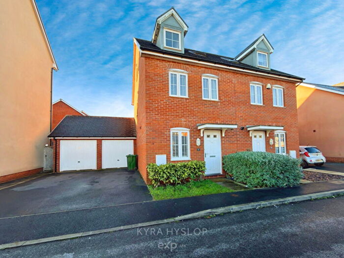4 Bedroom Semi Detached House For Sale In Seldon Crescent, Exeter, EX1
