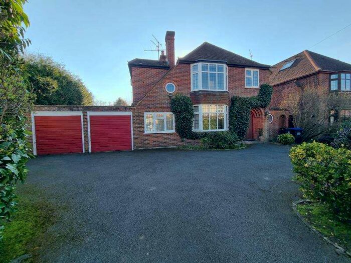 4 Bedroom Detached House To Rent In Horsell, GU21
