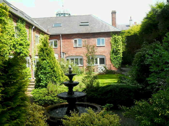 1 Bedroom Flat To Rent In Coach House Mews, Batharfan Hall, LL15