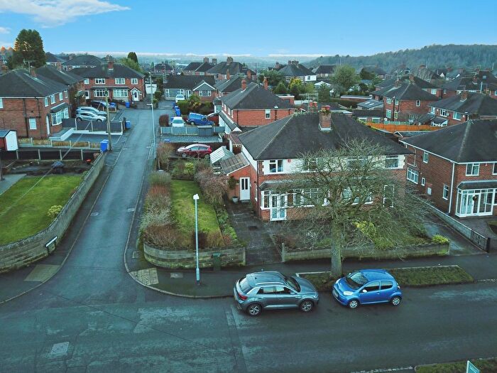 3 Bedroom Semi-Detached House For Sale In Courtway Drive, Sneyd Green, Stoke-On-Trent, ST1