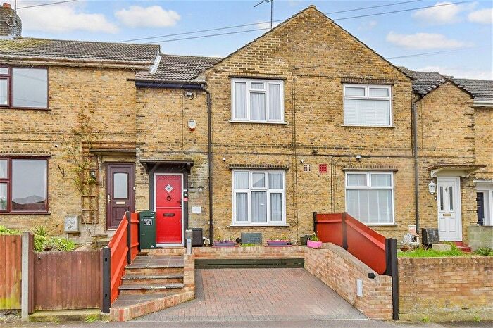 3 Bedroom Terraced House For Sale In Longley Road, Rochester, Kent, ME1