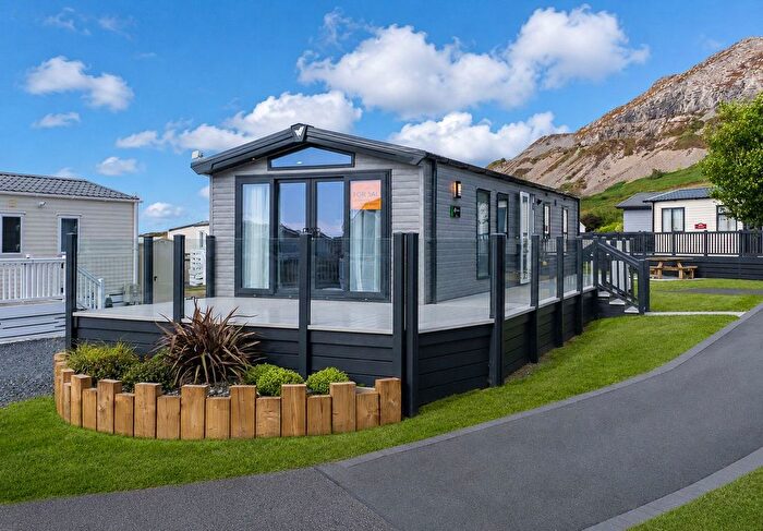 2 Bedroom Park Home For Sale In Nefyn, Pwllheli, LL53