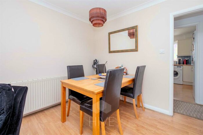 3 Bedroom Terraced House For Sale In Heather Close, Throop, Bournemouth, BH8