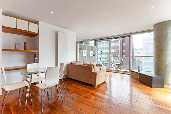 1 Bedroom Flat For Sale In Clowes Street, Salford, Greater Manchester, M3