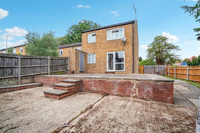 1 Bedroom Flat For Sale In Closemead Close, Northwood, HA6