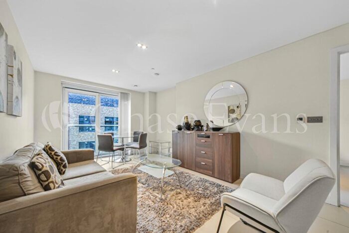 1 Bedroom Flat For Sale In City Road, Shoreditch, London, EC1Y