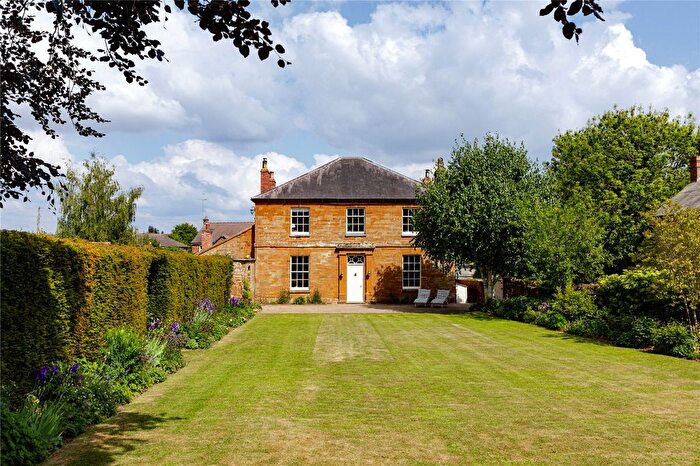 5 Bedroom Detached House For Sale In Queen Street, Weedon, Northampton, NN7