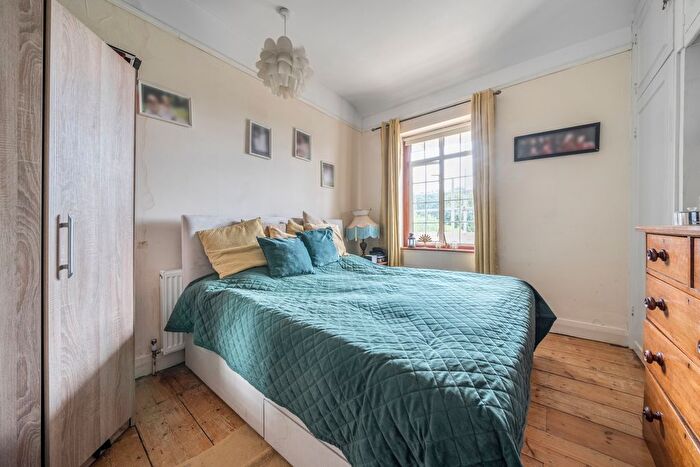 2 Bedroom Flat To Rent In Baston Manor Road, Hayes, Bromley, BR2