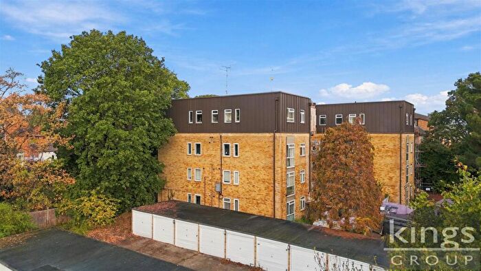Studio For Sale In The Oaks, Bycullah Road, EN2