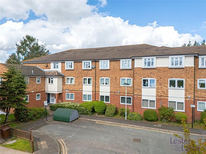 2 Bedroom Flat For Sale In Trinity Close, Leytonstone, London, E11