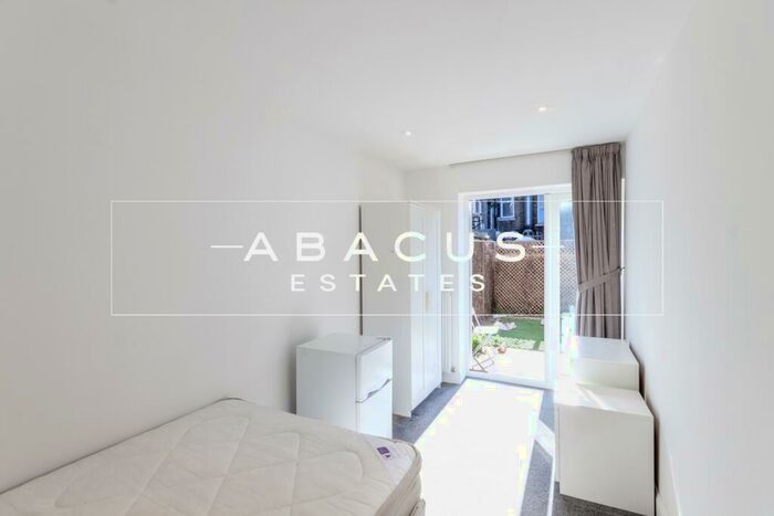 Flat To Rent In , Napier Road, Kensal Green, NW10