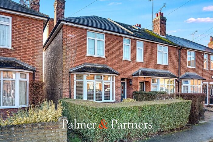 3 Bedroom Terraced House For Sale In Elgin Avenue, Chelmsford, Essex, CM1