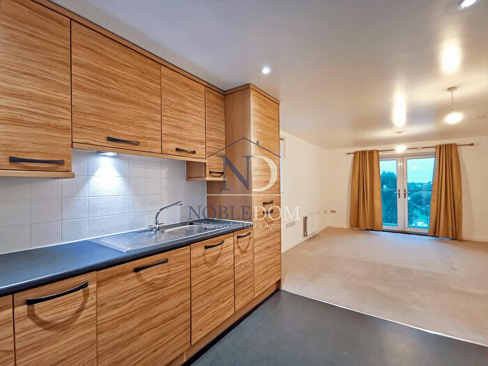 2 Bedroom Flat To Rent In Northolt, UB5