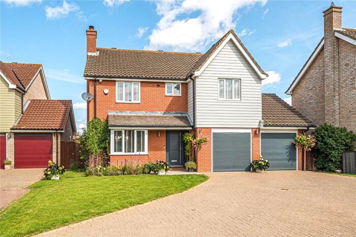4 Bedroom Detached House For Sale In Hay Barn Meadow, Woolpit, Bury St. Edmunds, Suffolk, IP30