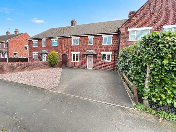 3 Bedroom Semi Detached House For Sale In Picton Square, Holmes Chapel, CW4