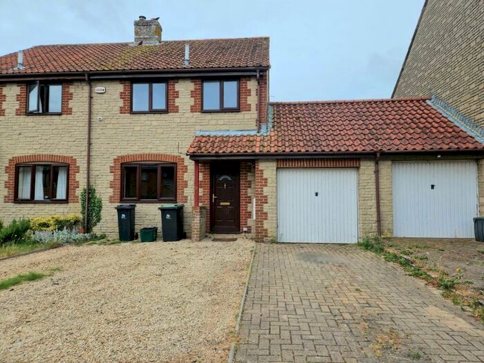 3 Bedroom House To Rent In Wheat Close, Kingston, Sturminster Newton, DT10