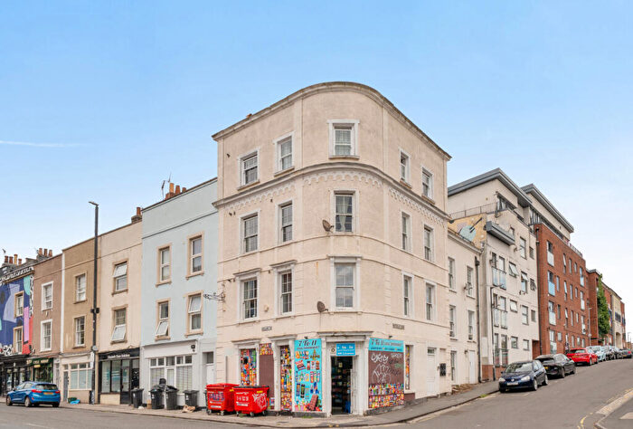 2 Bedroom Apartment For Sale In Waterloo Road, Bristol, BS2