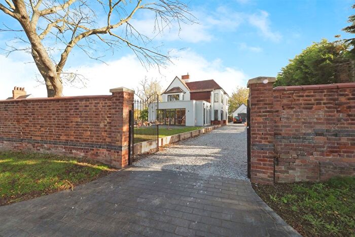 5 Bedroom Detached House For Sale In Elkesley Road, Meden Vale, Mansfield, NG20