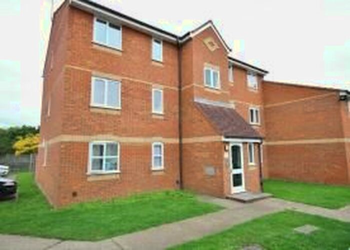 1 Bedroom Flat To Rent In Redford Close, Feltham, TW13
