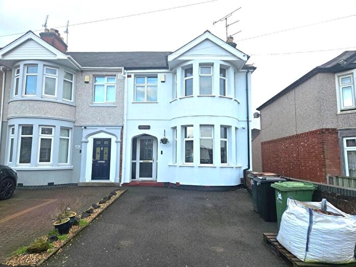 3 Bedroom End Of Terrace House For Sale In Margaret Avenue, Bedworth, CV12