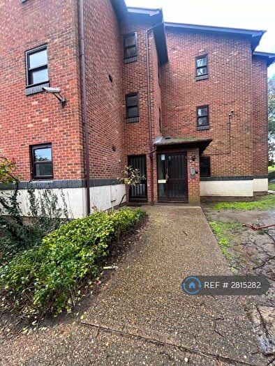 2 Bedroom Flat To Rent In Cypress Court Grange Road, Gillingham, ME7