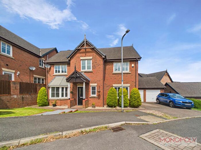 4 Bedroom Detached House For Sale In Summerhill Park, Wrexham, LL11
