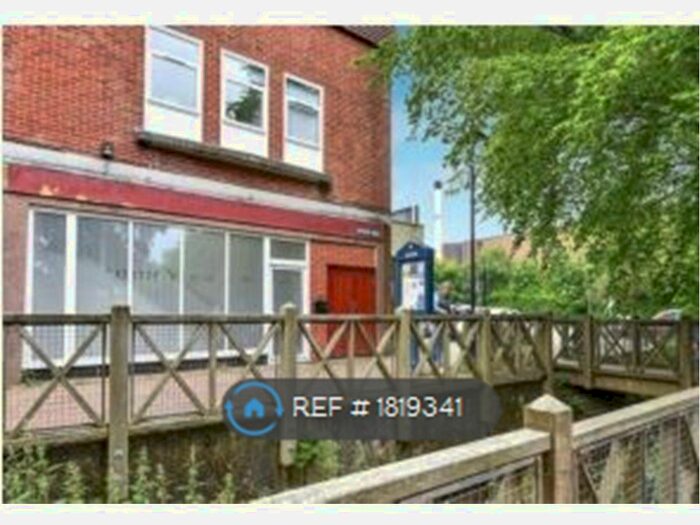 1 Bedroom Flat To Rent In Stream View, Alton, GU34