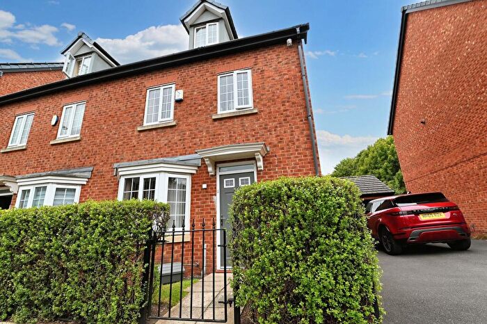 4 Bedroom Semi-Detached House For Sale In Cherry Avenue, Manchester, M11