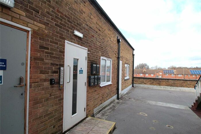 2 Bedroom Apartment To Rent In Basing Road, Havant, Hampshire, PO9