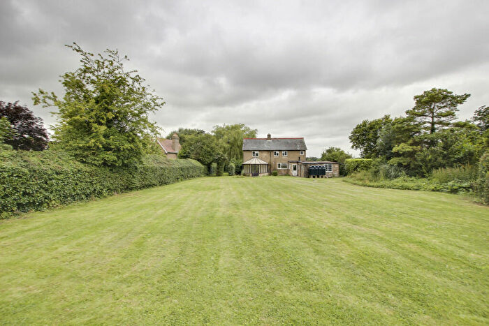5 Bedroom Detached House To Rent In The Gate House, St Ives Road, Eltisley, PE19