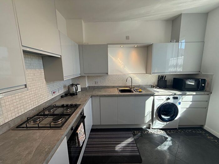 4 Bedroom Town House To Rent In Netherwitton Way, Newcastle Upon Tyne, NE3