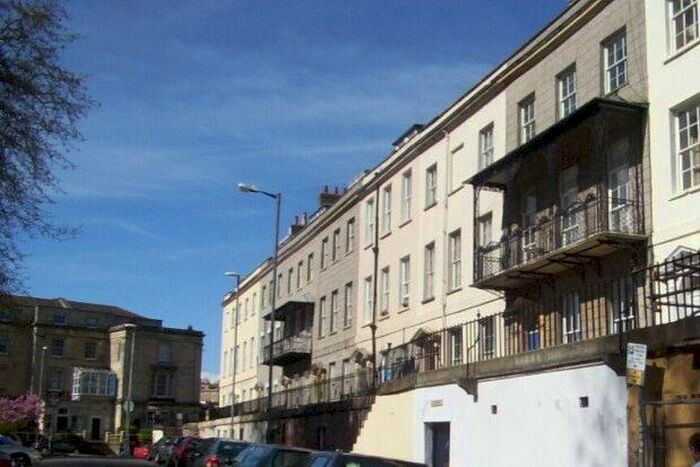 2 Bedroom Flat To Rent In Clifton, Bristol, BS8