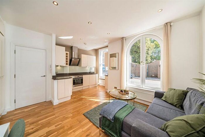 1 Bedroom Flat For Sale In Burney Street, Greenwich, SE10
