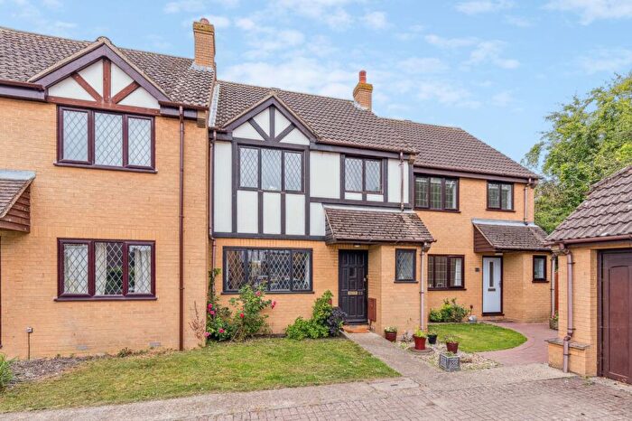 3 Bedroom Terraced House For Sale In Cromwell Way, Pirton, Hitchin, SG5