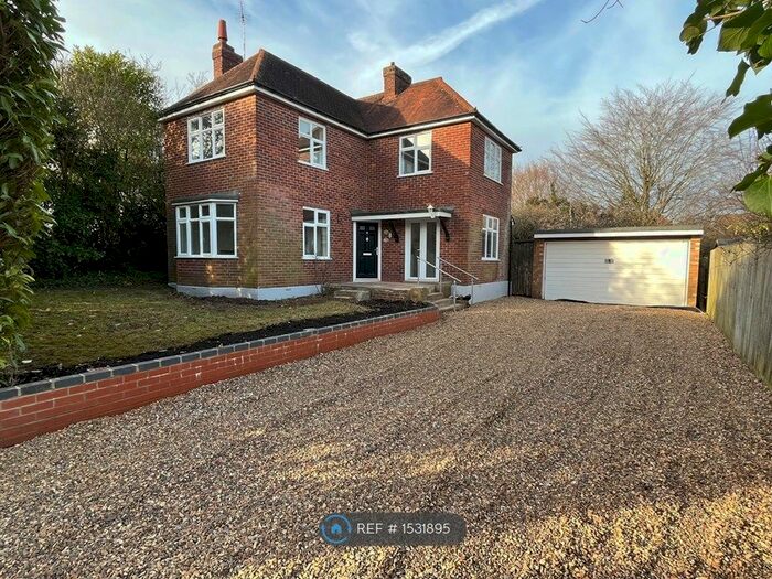 4 Bedroom Detached House To Rent In Trees Avenue, Hughenden Valley, High Wycombe, HP14